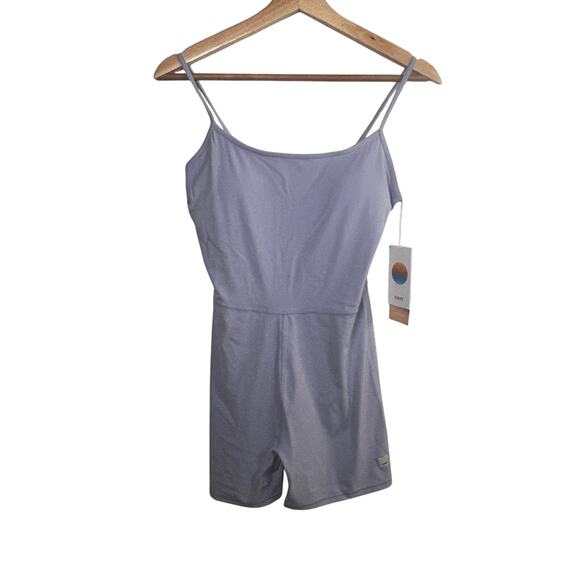 NEW Vuori All The Feels Onesie in Lavendar Mist Size Medium MSRP $118 - Picture 2 of 5